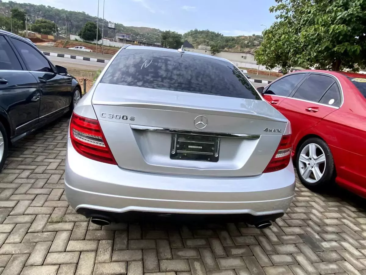 Mercedes-Benz C 300   - 2013