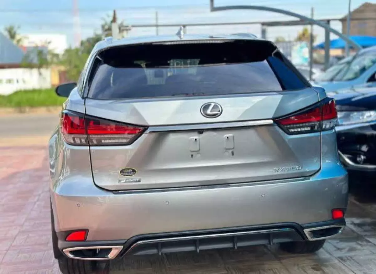 Lexus RX 350   - 2021