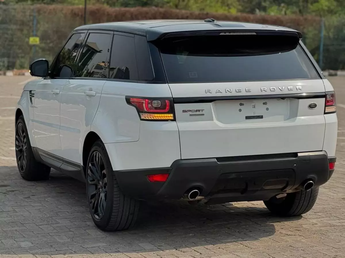 Land Rover RANGE ROVER SPORT HST    - 2014