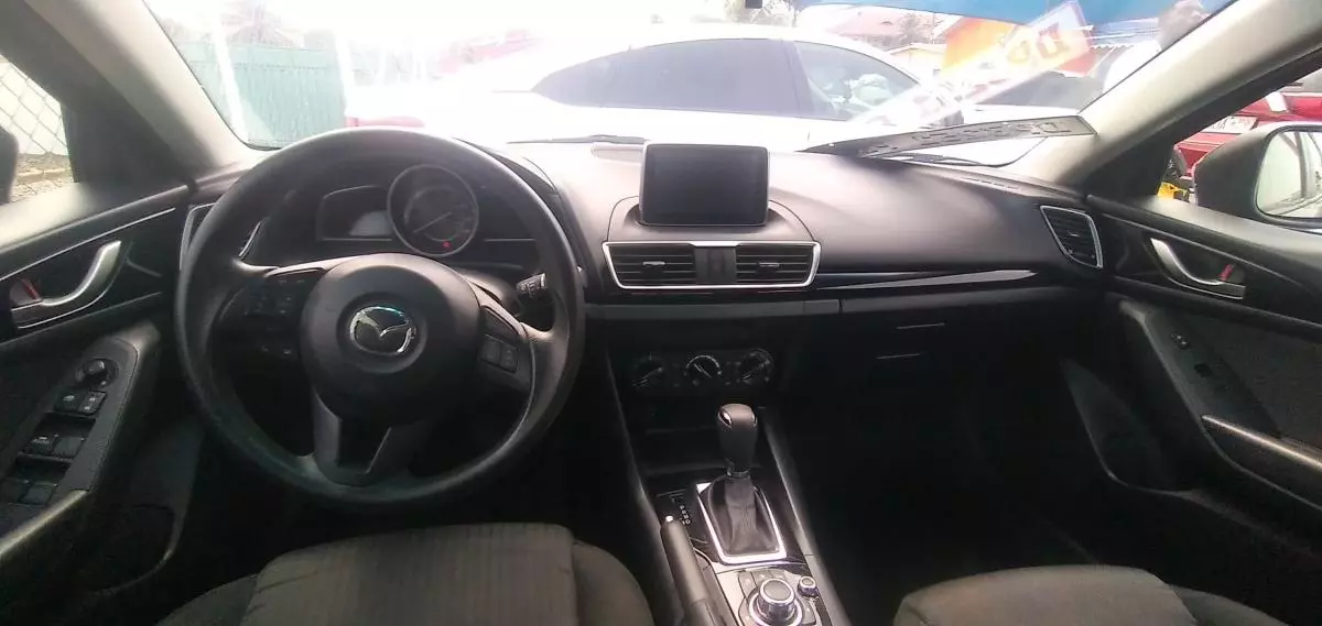 Mazda 3 - 2015