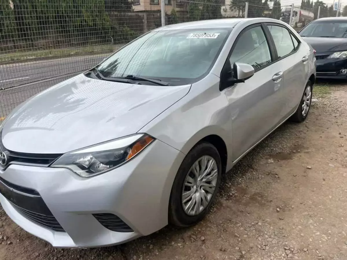 Toyota Corolla   - 2015