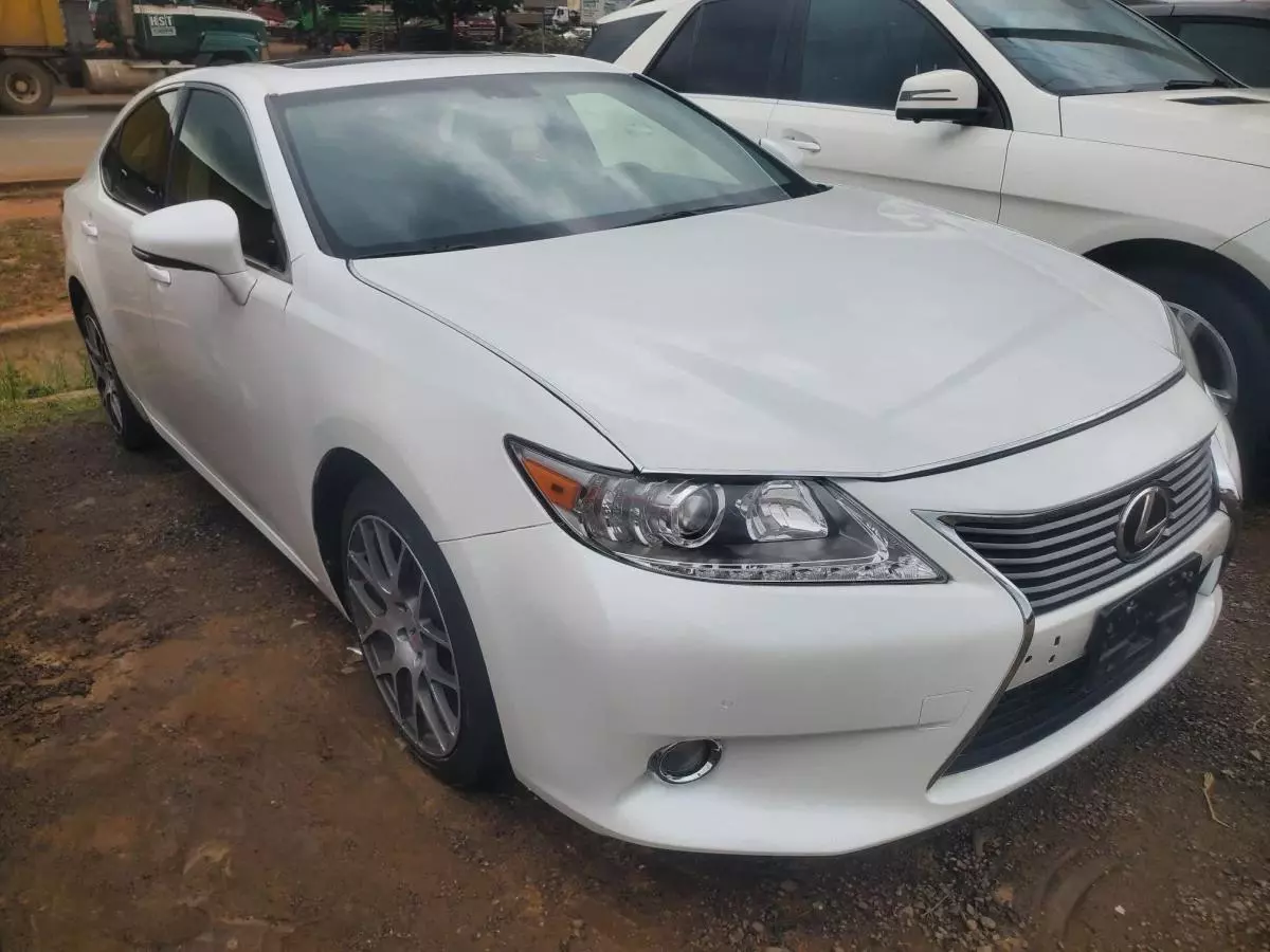 Lexus ES 350   - 2013