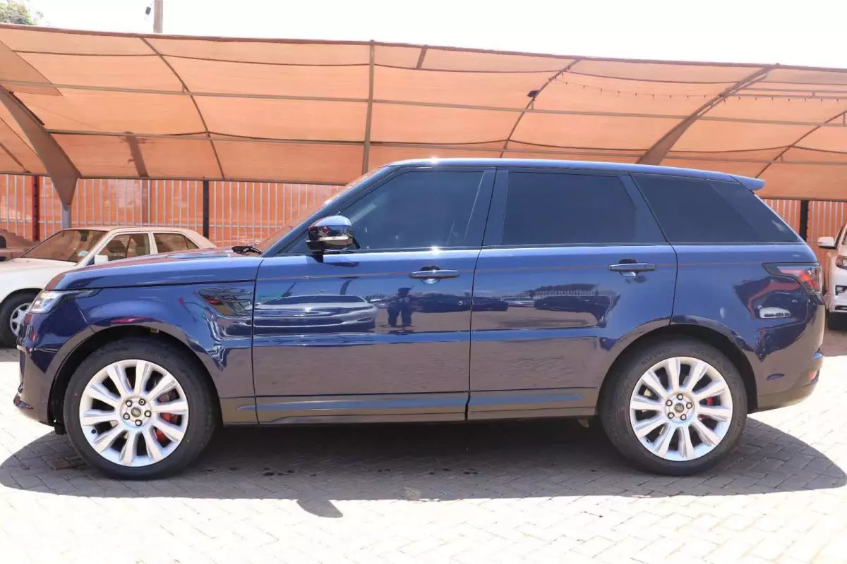 Land Rover Range Rover Sport   - 2015