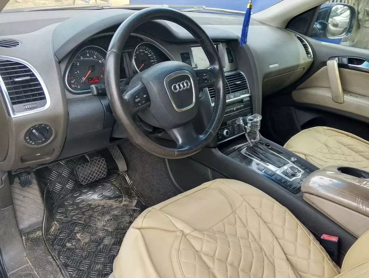 Audi Q7   - 2007