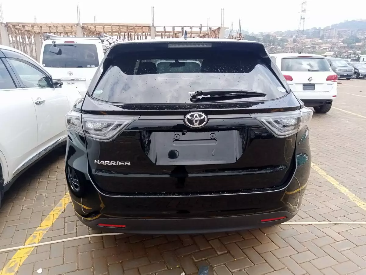 Toyota Harrier   - 2015