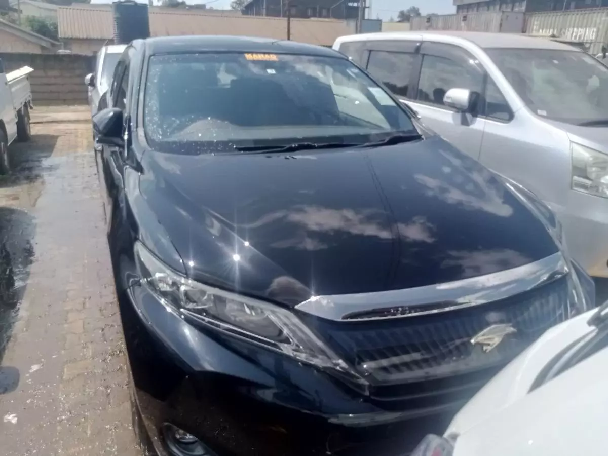 Toyota Harrier   - 2015