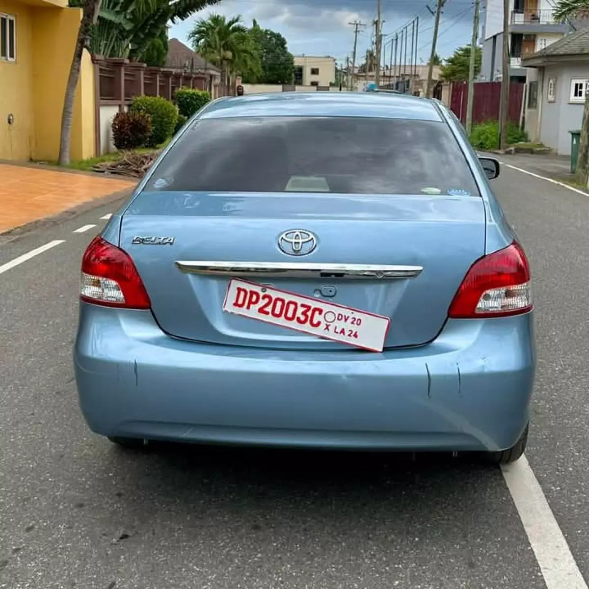 Toyota Belta   - 2011