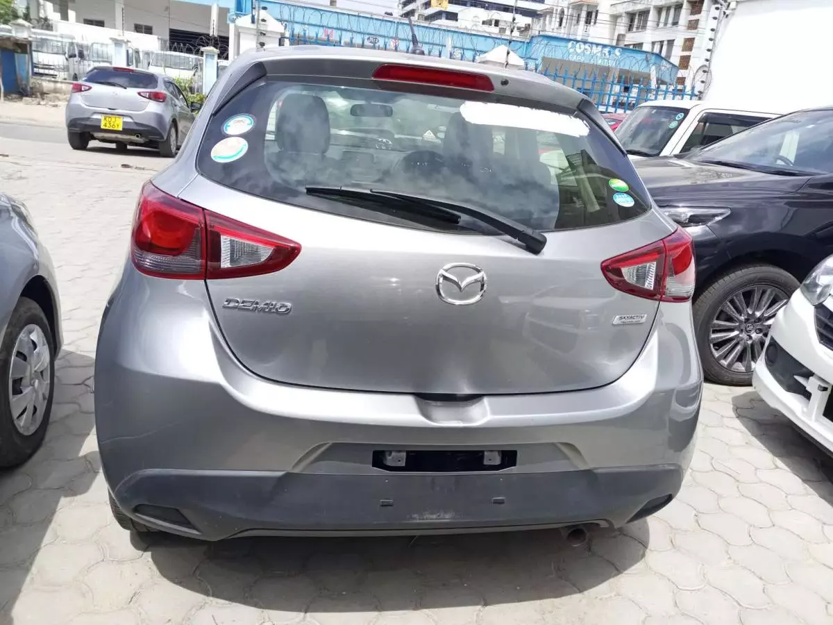 Mazda Demio - 2015