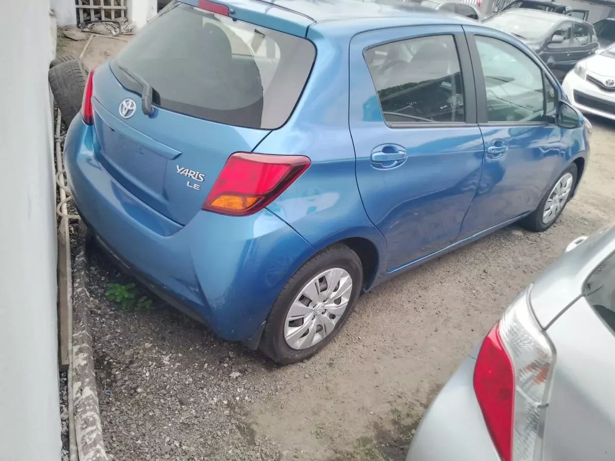 Toyota Yaris   - 2016