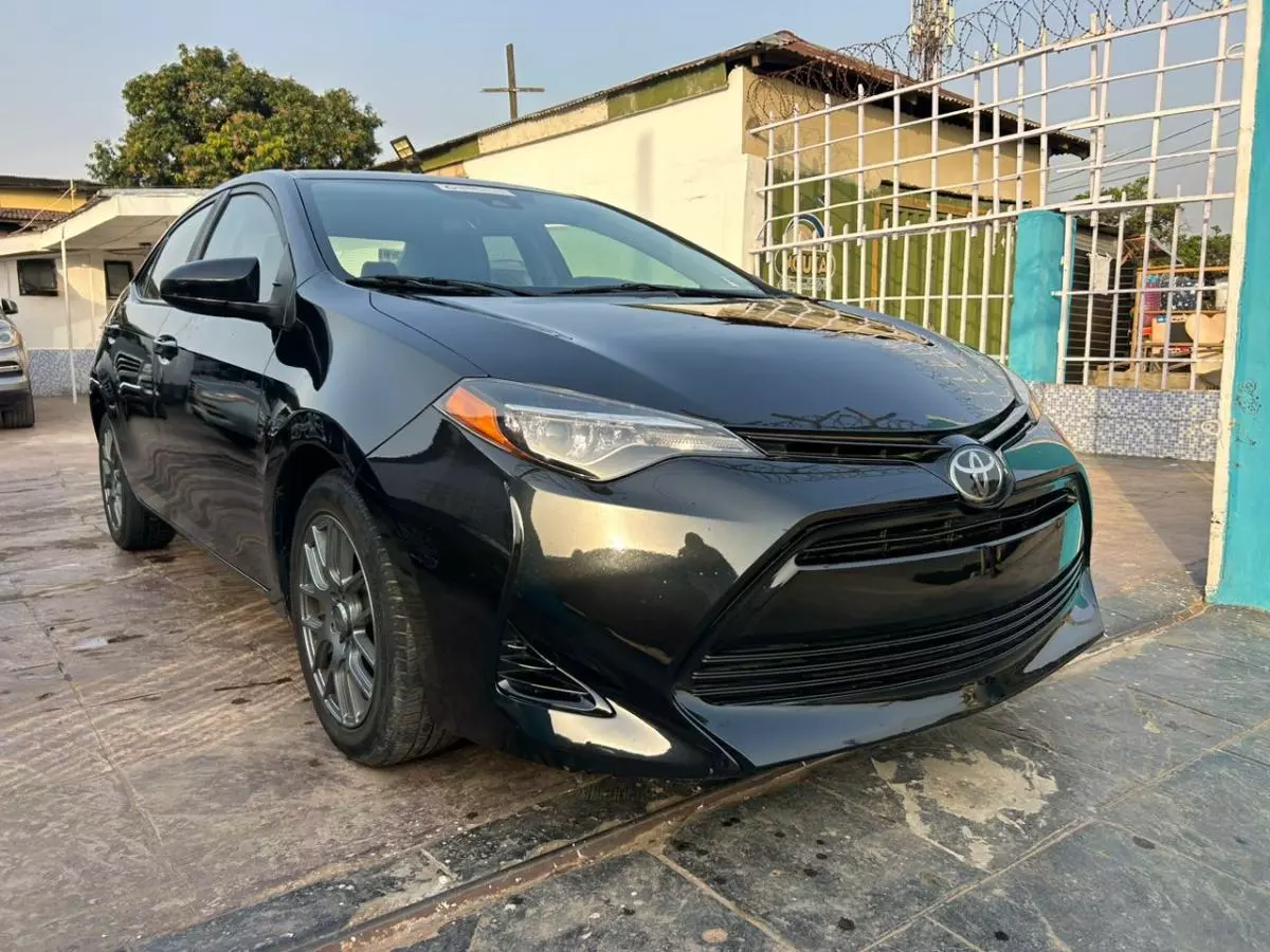 Toyota Corolla   - 2018