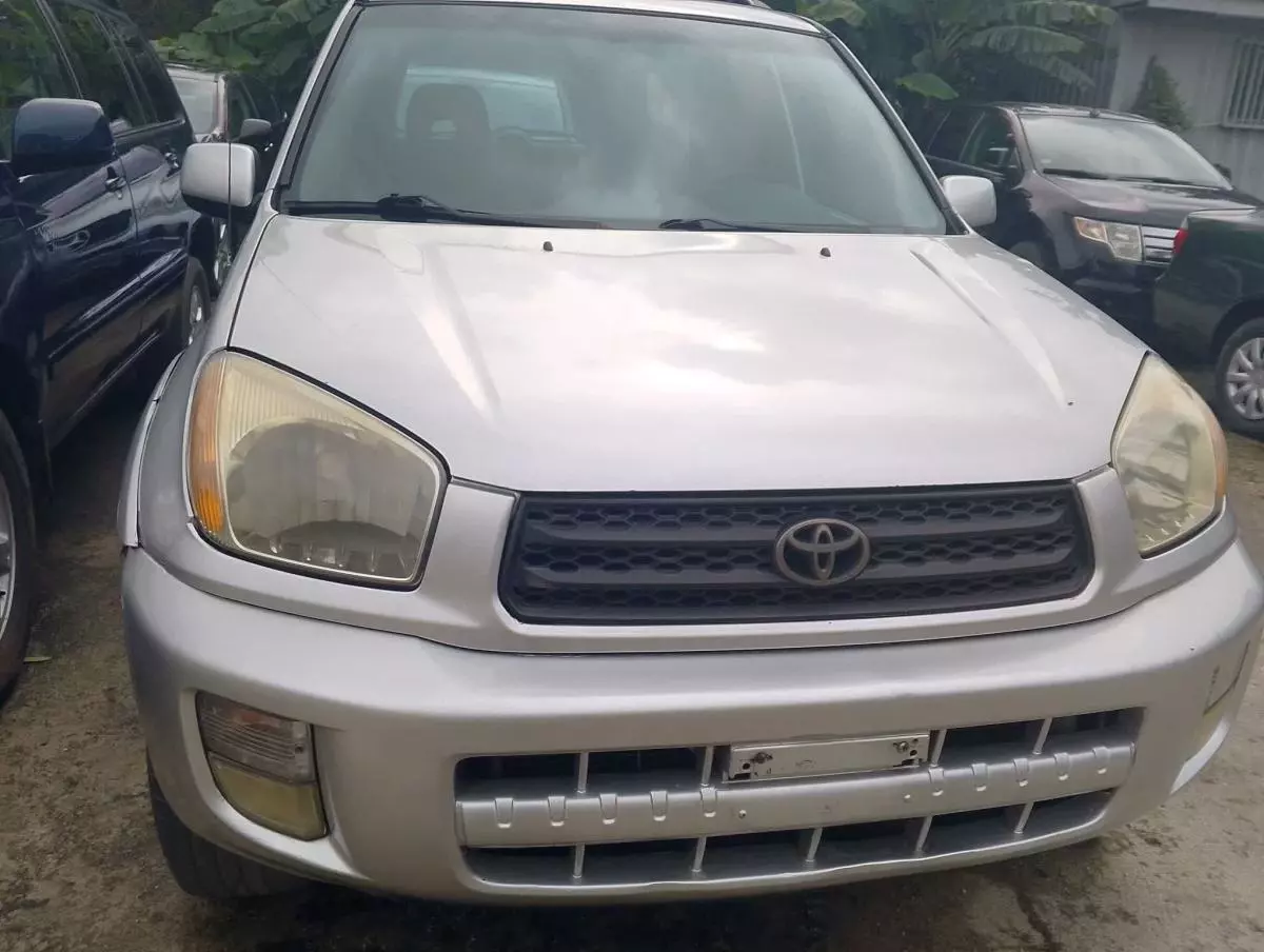 Toyota RAV 4   - 2004