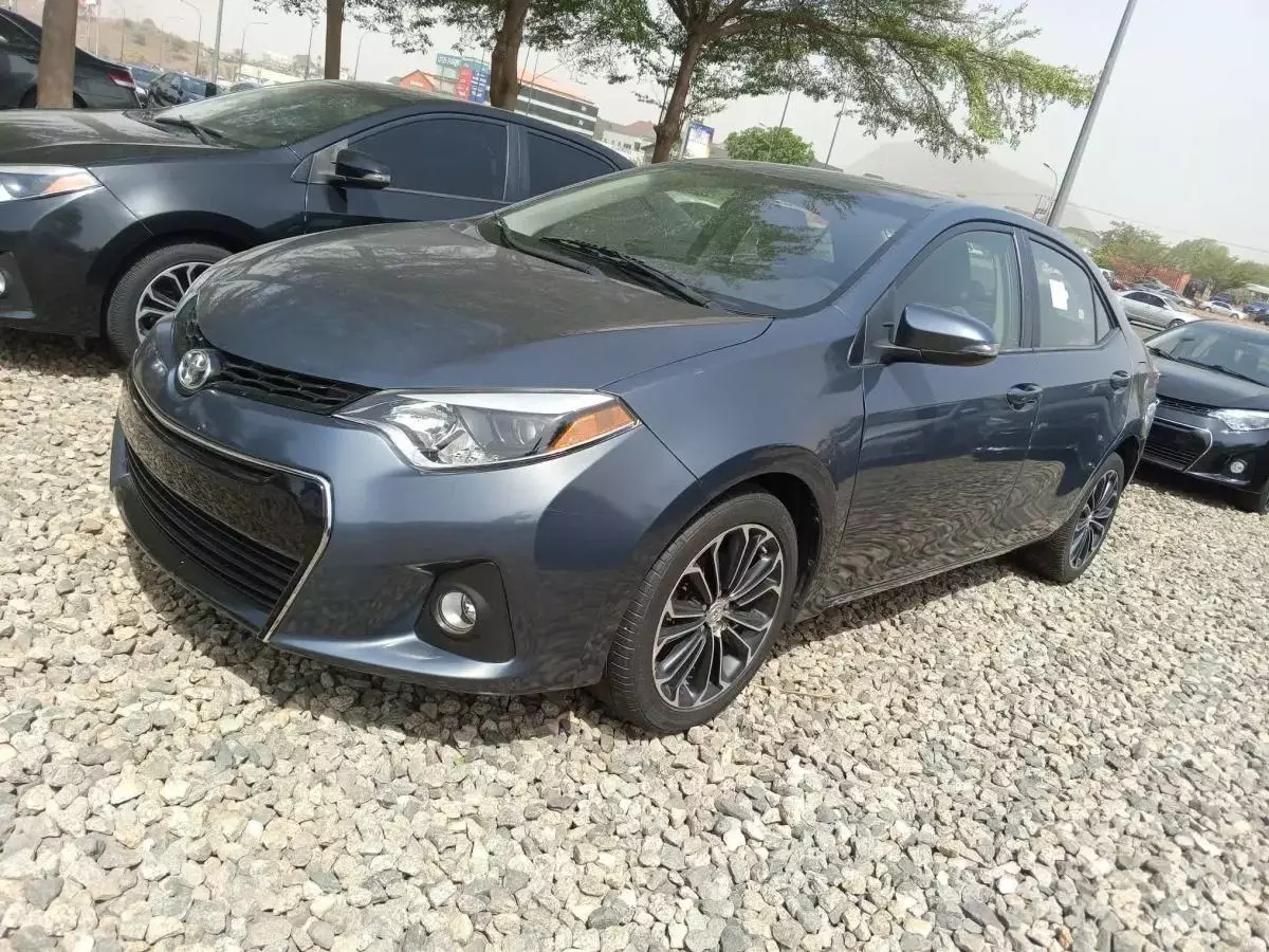 Toyota Corolla Sport   - 2015