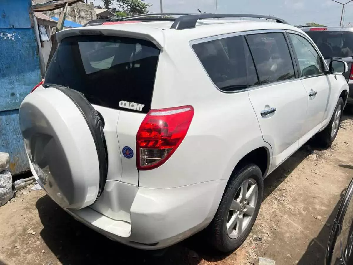 Toyota RAV 4   - 2007