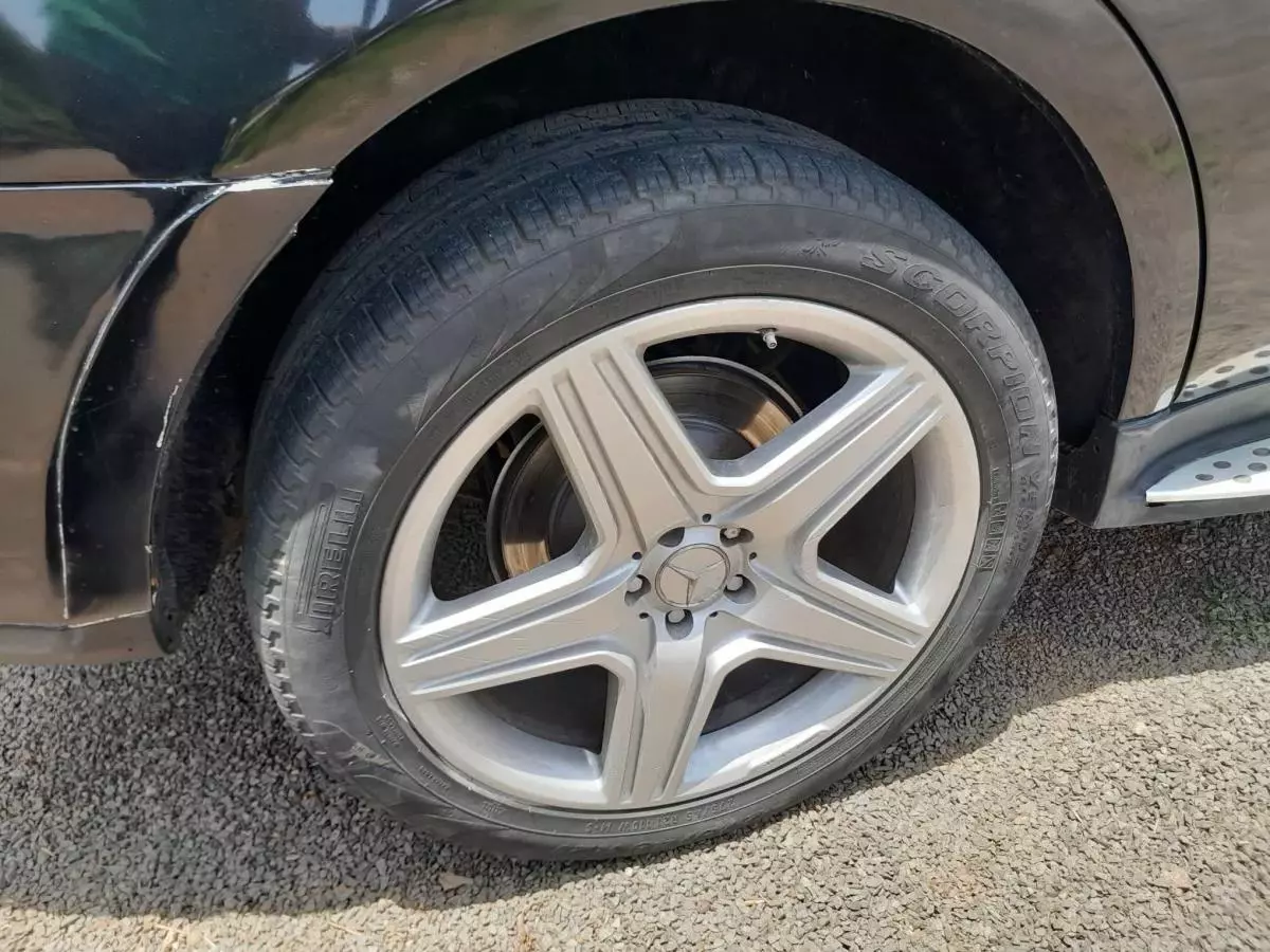 Mercedes-Benz ML 320 - 2010