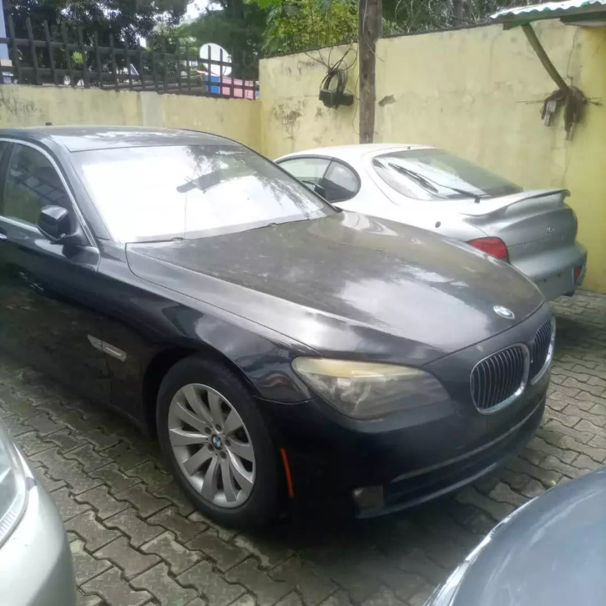 BMW 750   - 2011