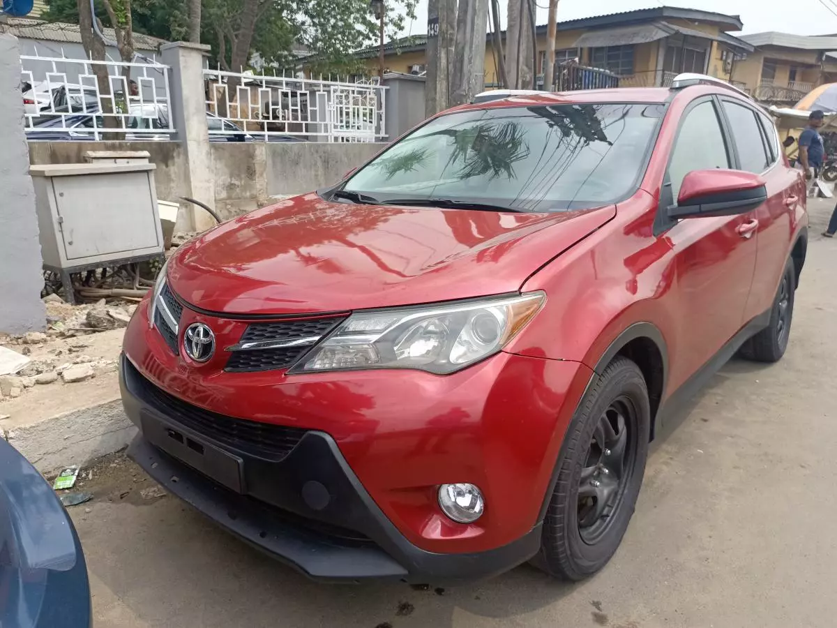 Toyota RAV 4   - 2013