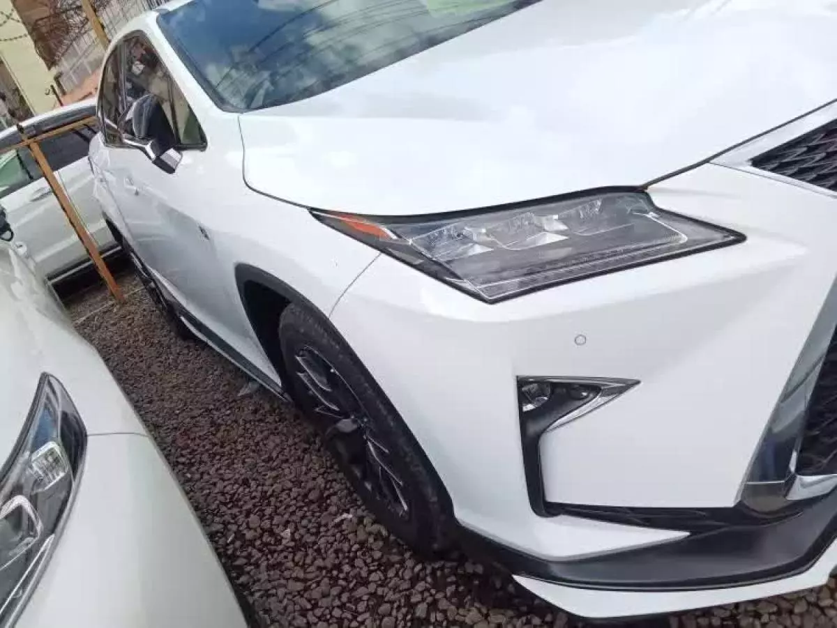 Lexus RX 200   - 2018