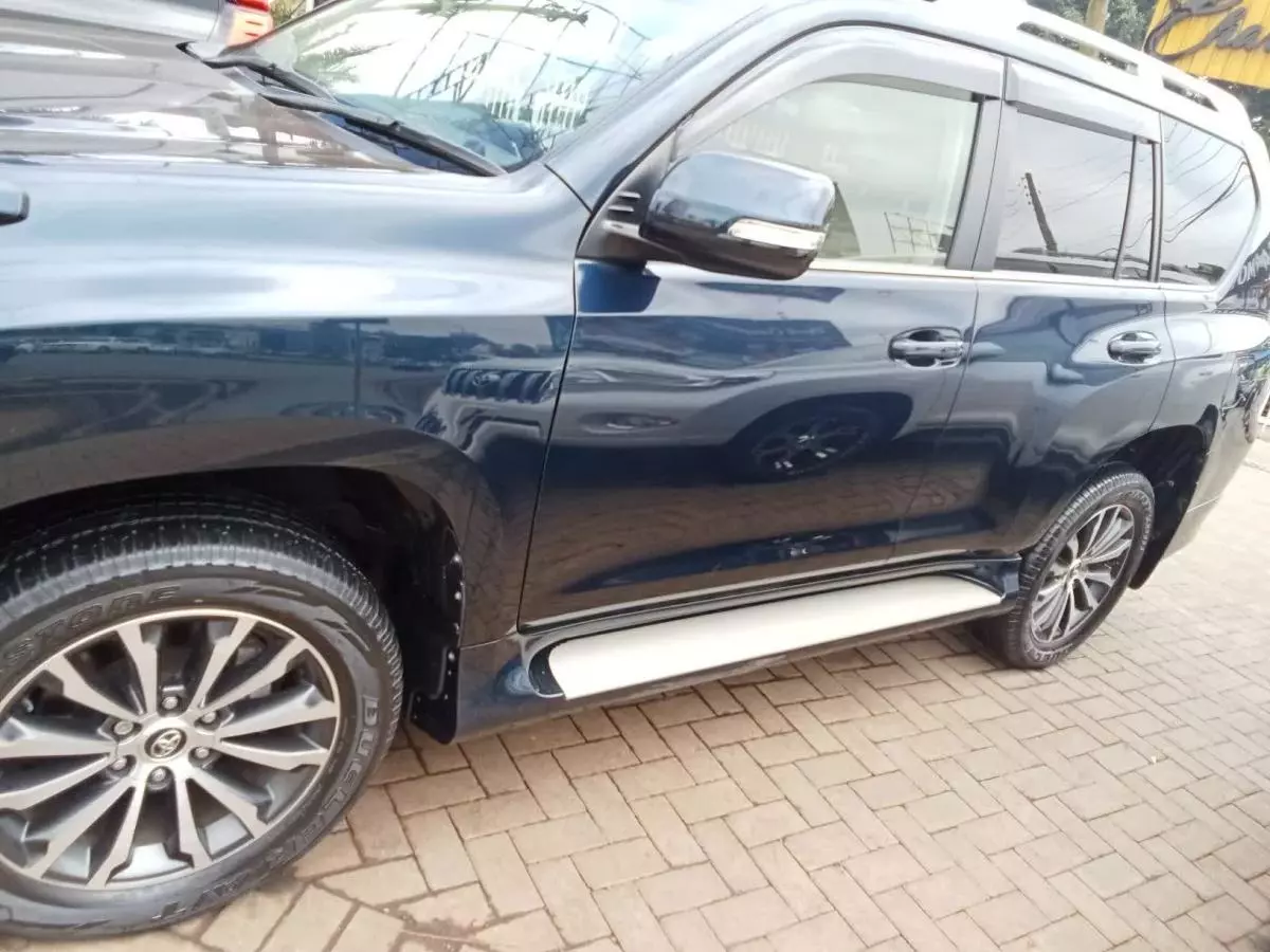 Toyota Land Cruiser Prado TX L   - 2017