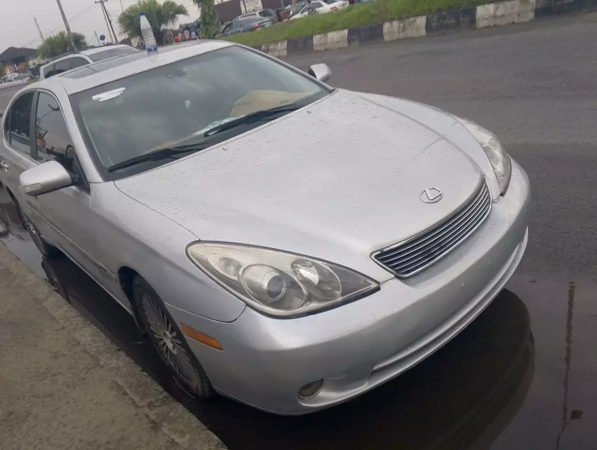 Lexus ES 330   - 2005