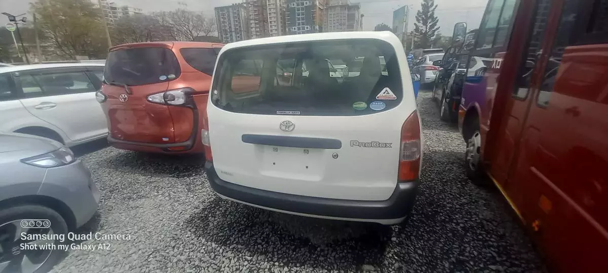 Toyota Probox  - 2016