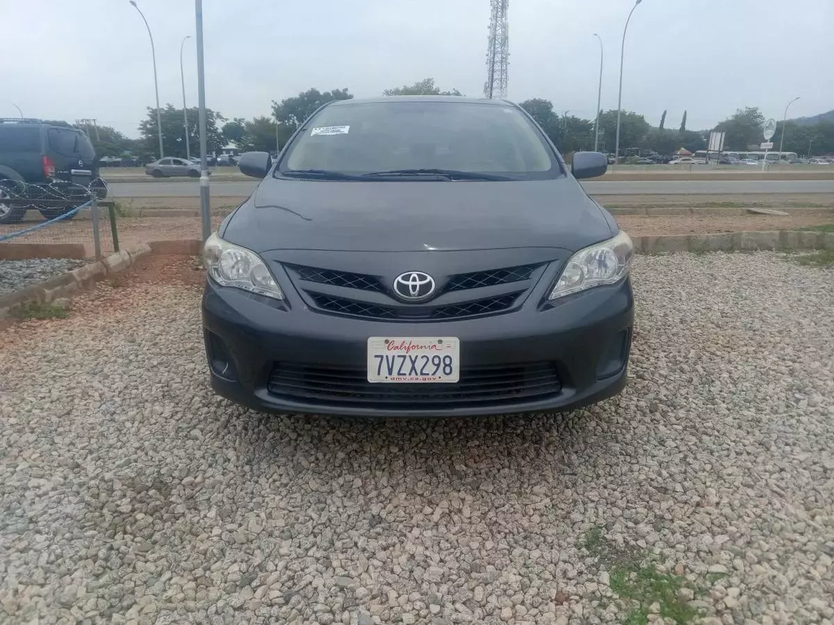 Toyota Corolla   - 2011