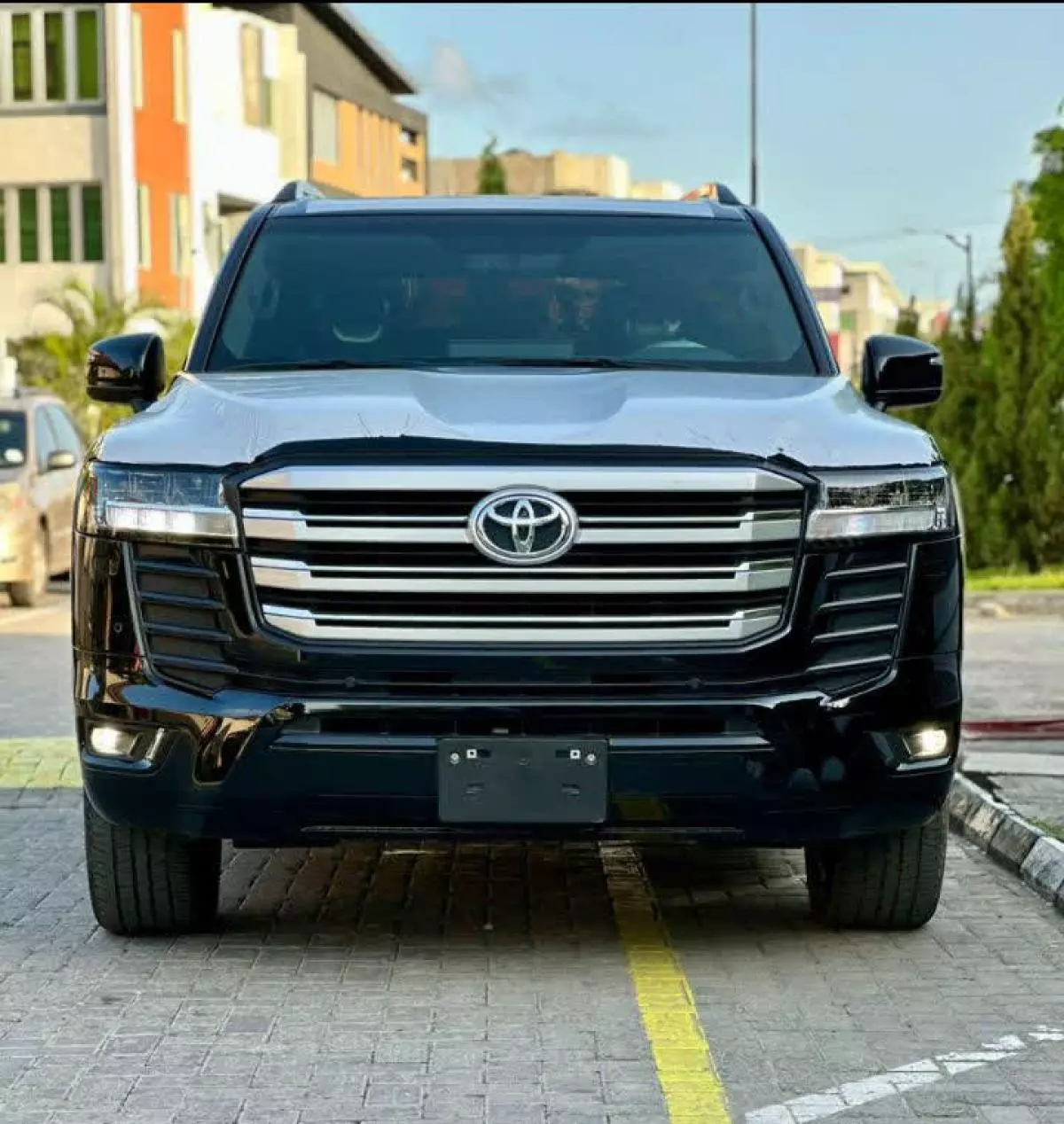 Toyota Land Cruiser   - 2022