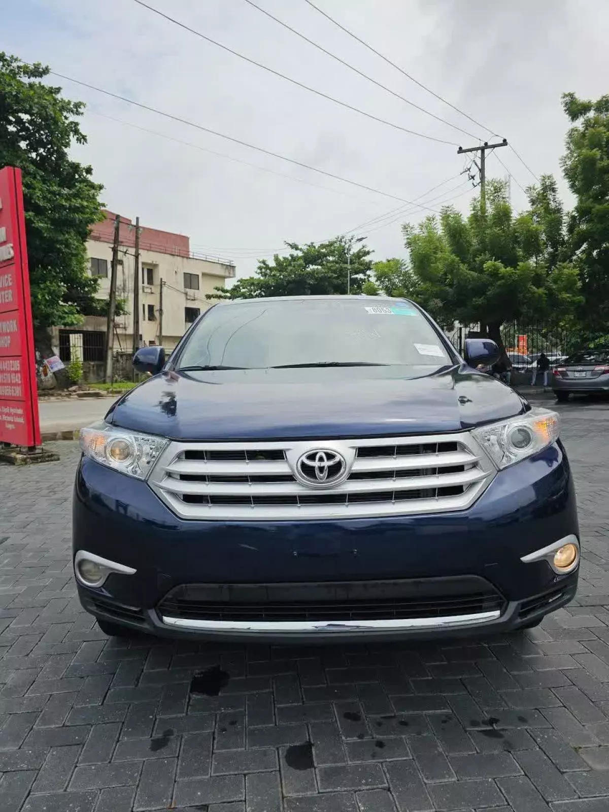 Toyota Highlander   - 2013