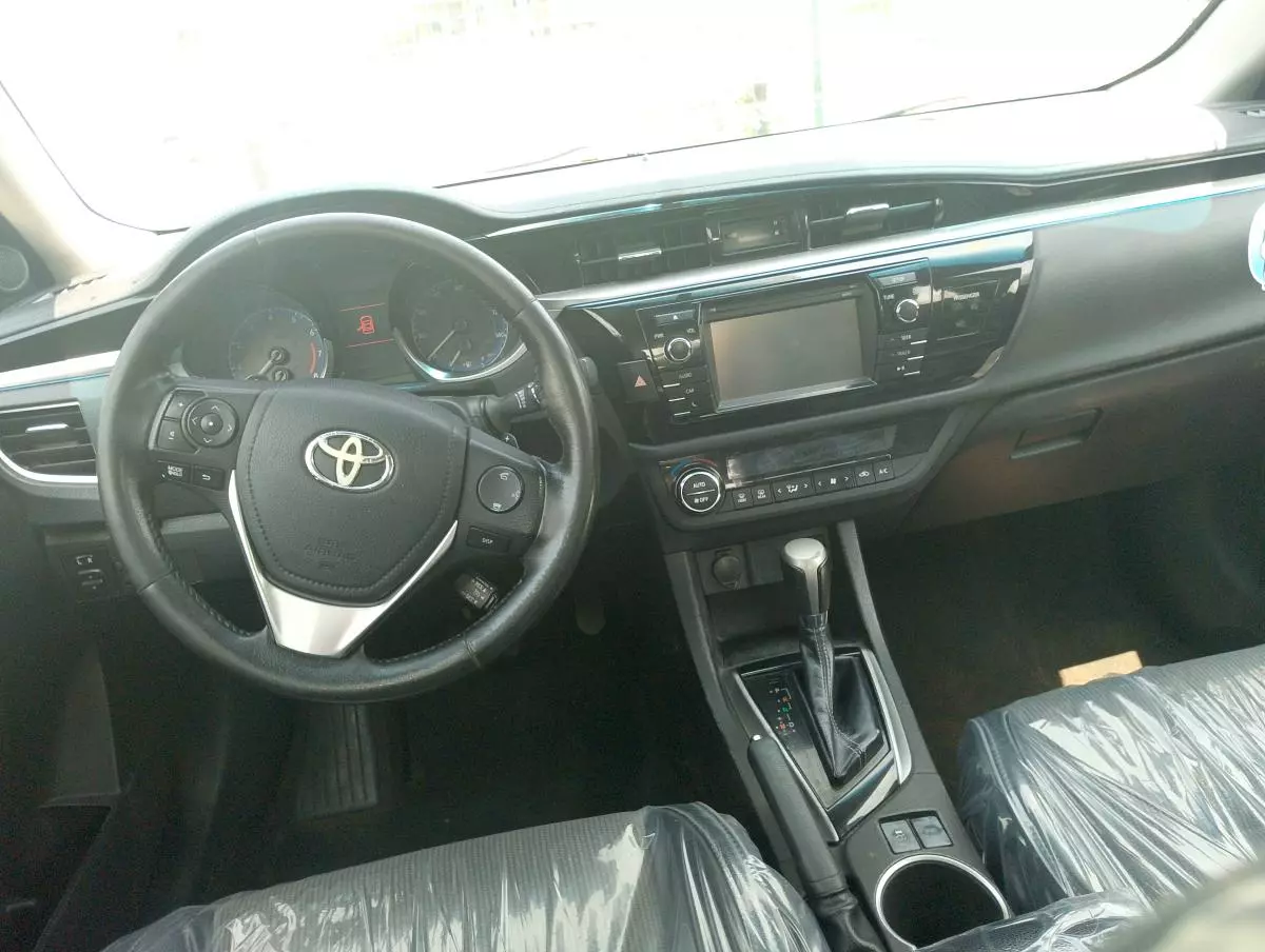 Toyota Corolla   - 2014