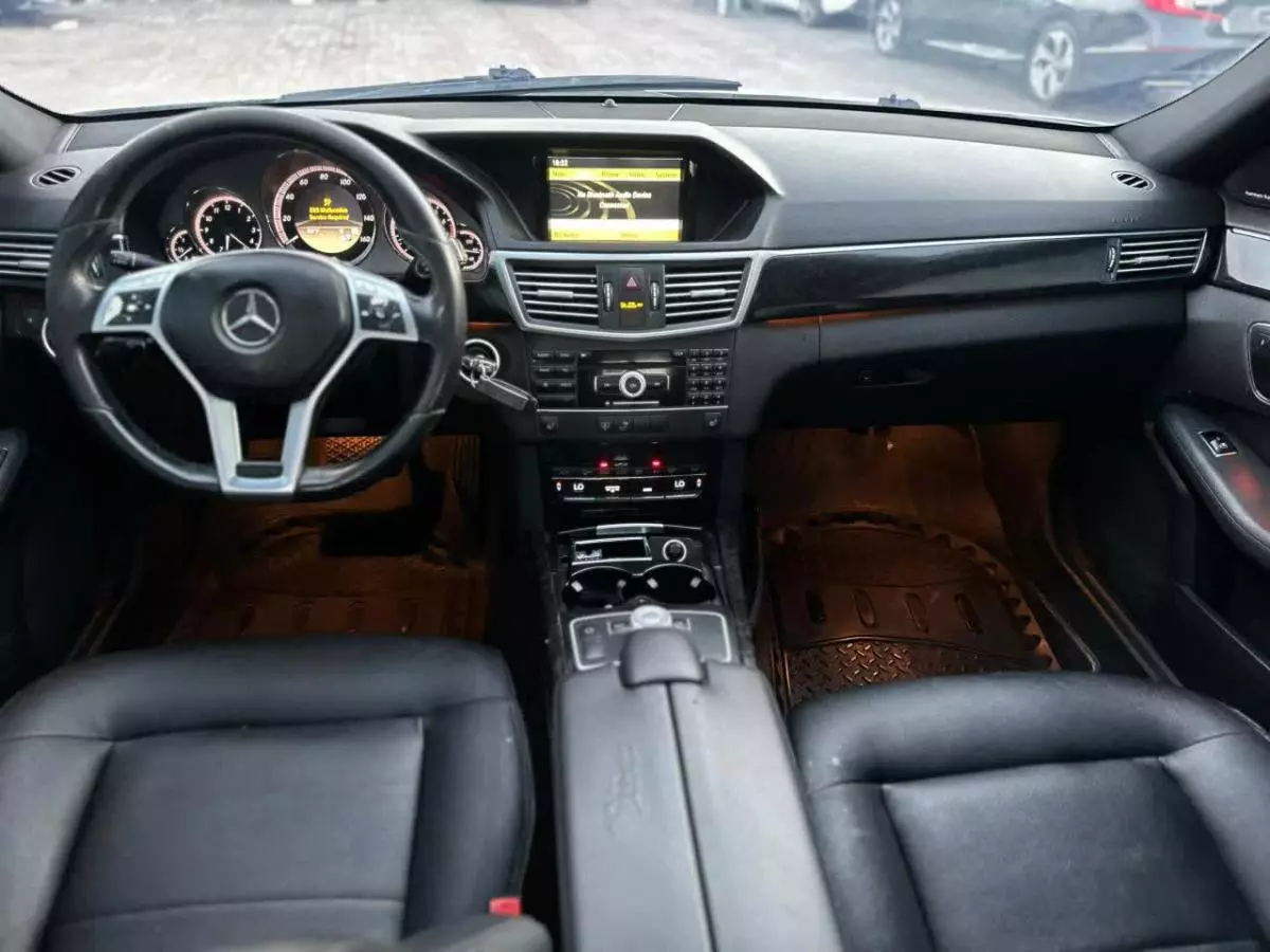 Mercedes-Benz E 350   - 2011