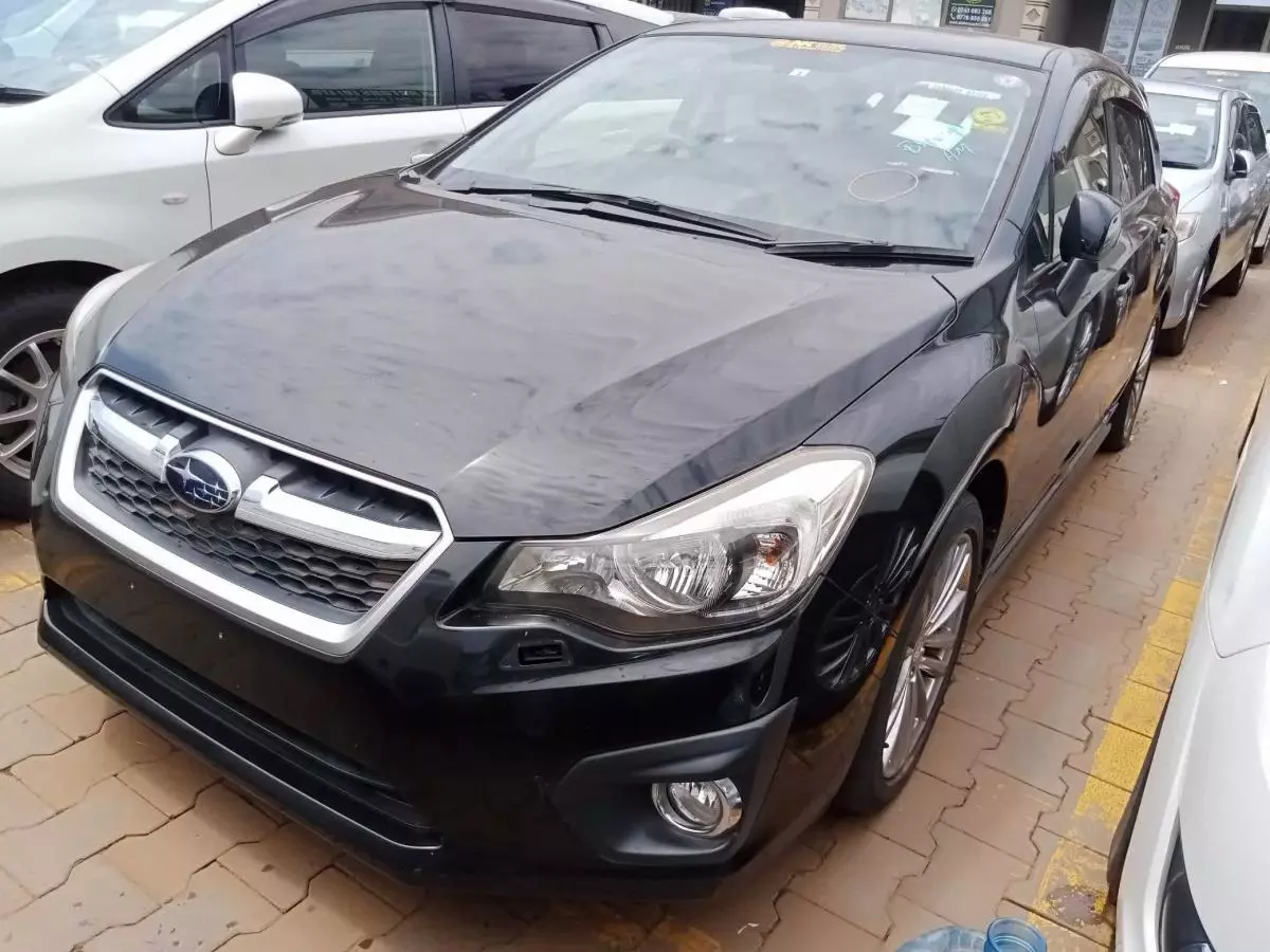 Subaru Impreza   - 2014