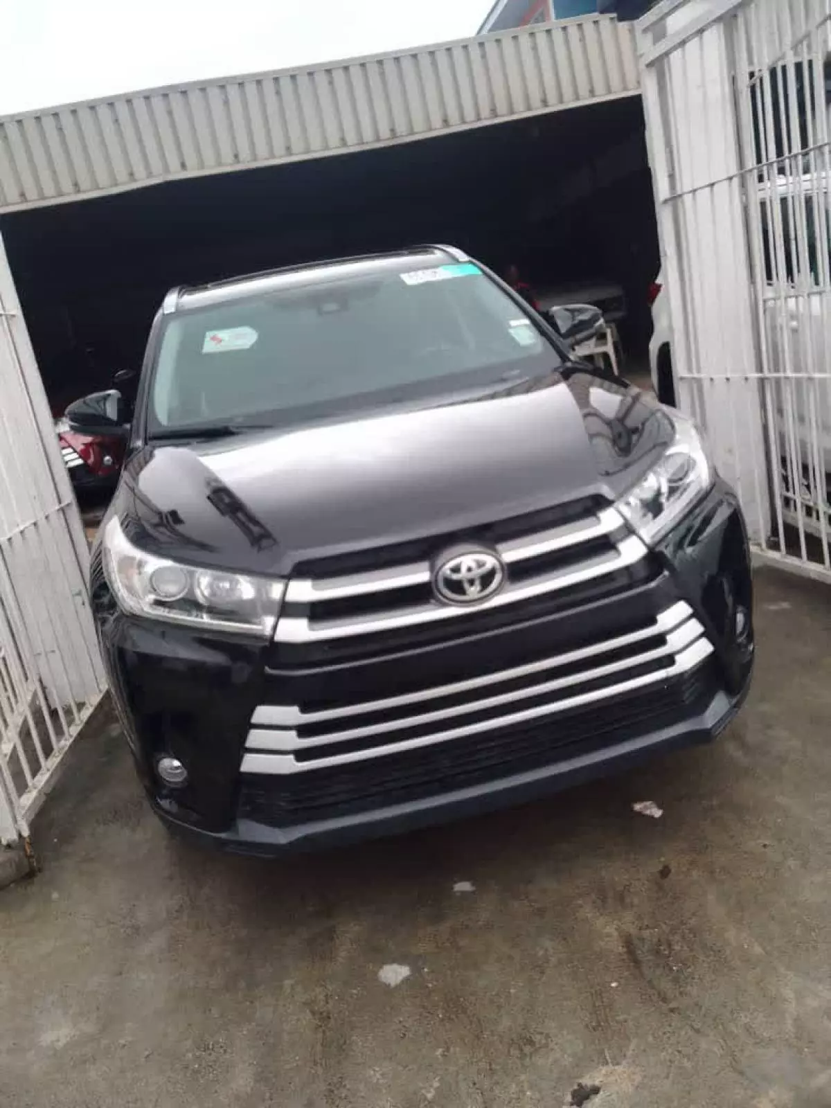 Toyota Highlander   - 2019