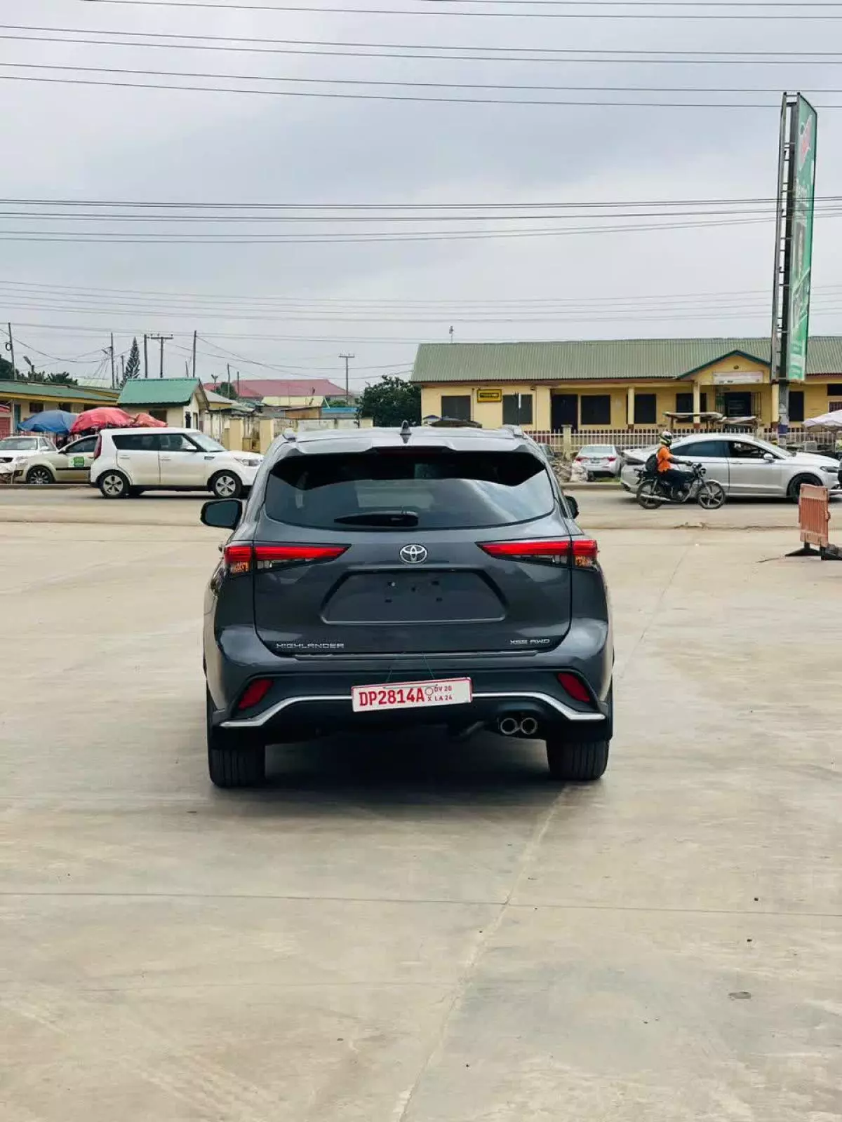 Toyota Highlander   - 2023