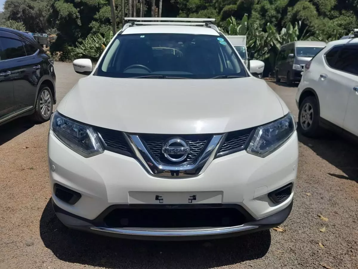 Nissan X-Trail - 2016