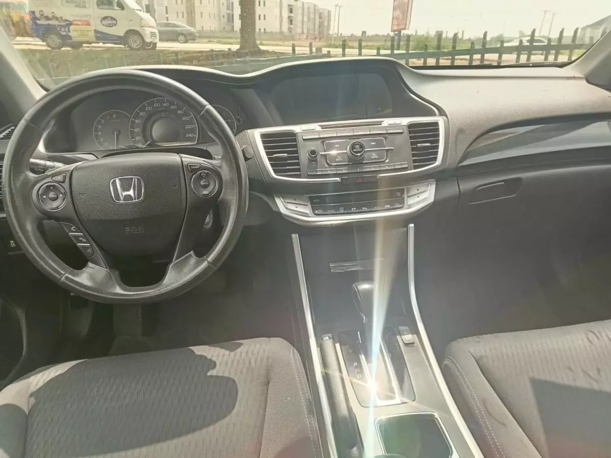 Honda Accord   - 2013