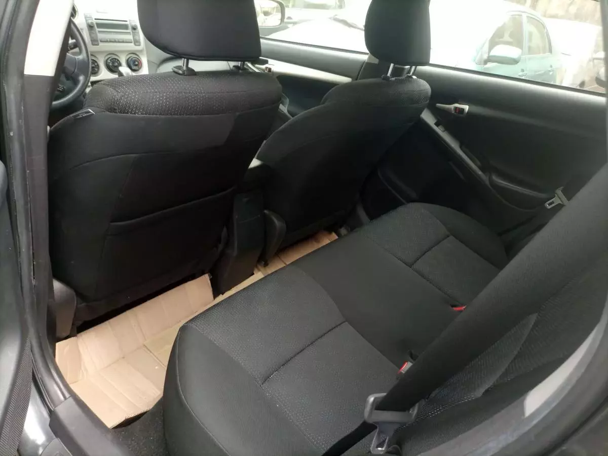 Toyota Matrix - 2009