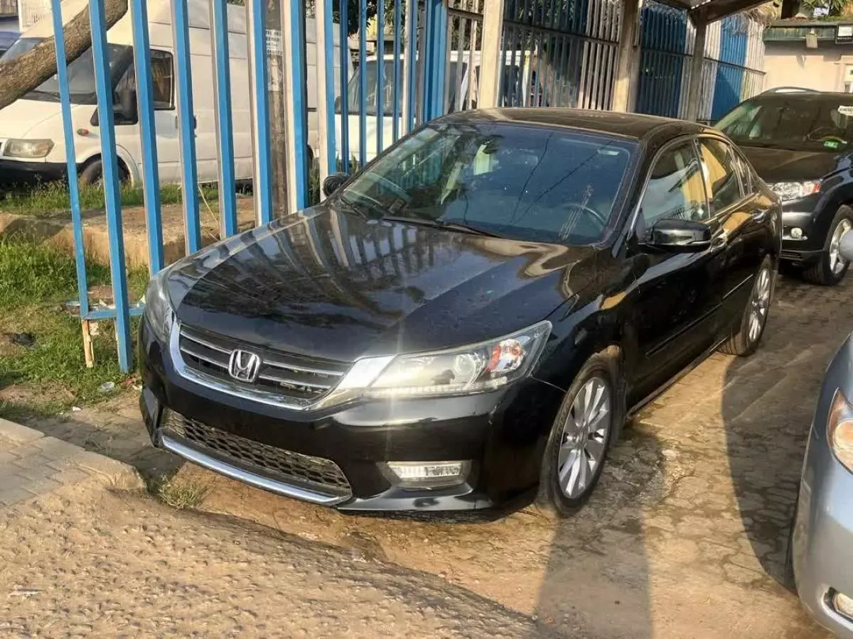 Honda Accord   - 2014