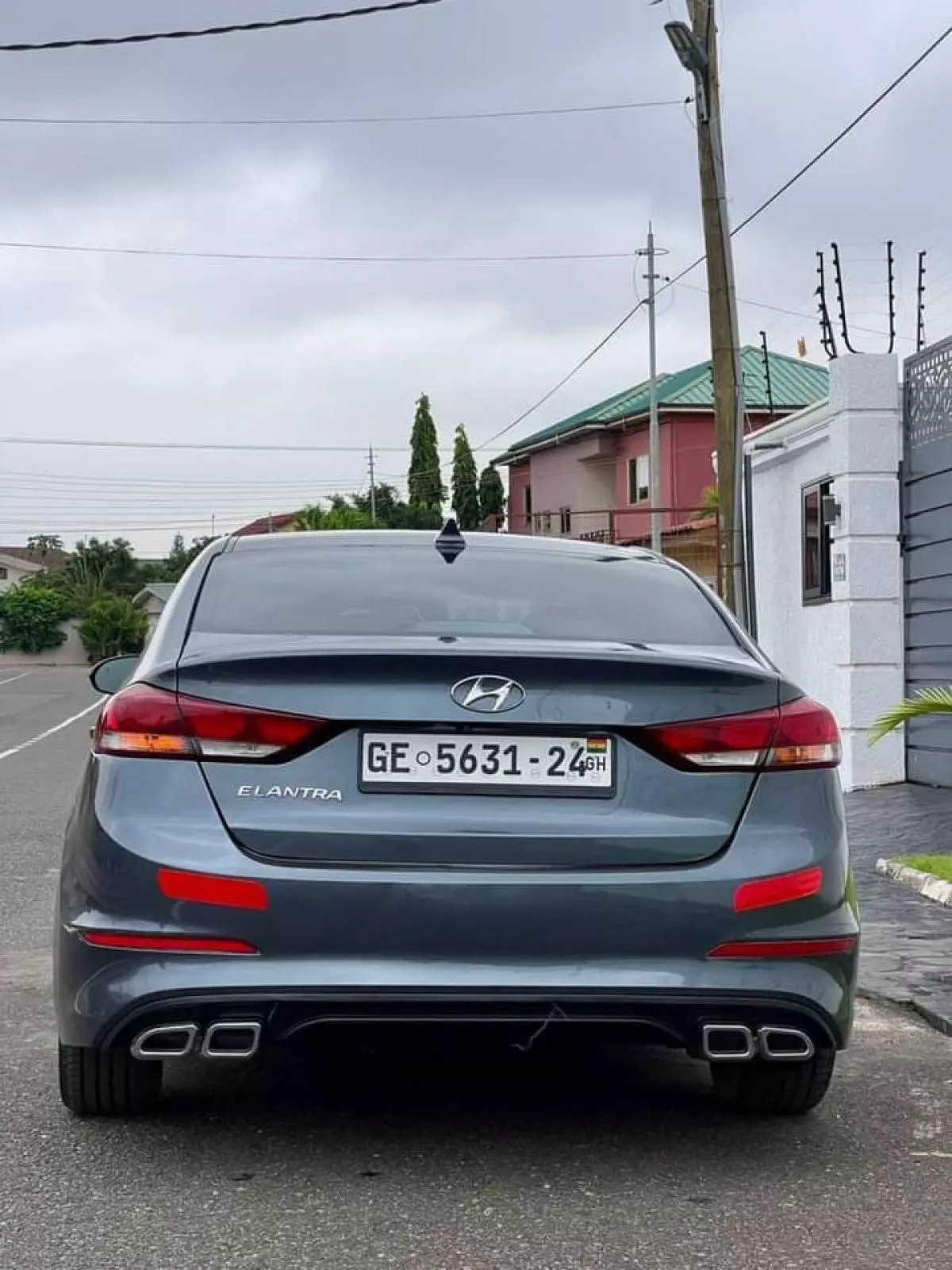 Hyundai Elantra   - 2018