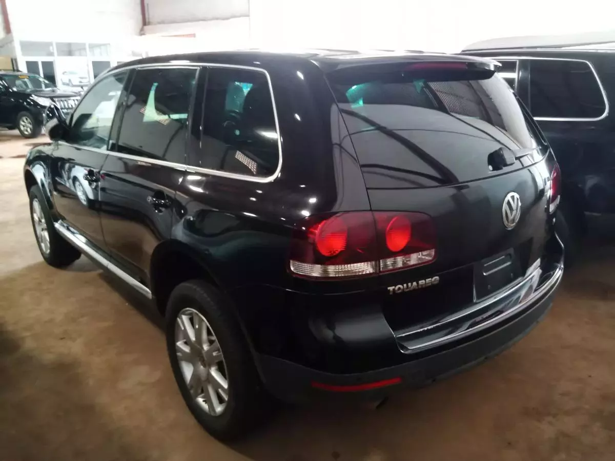 Volkswagen Touareg   - 2009