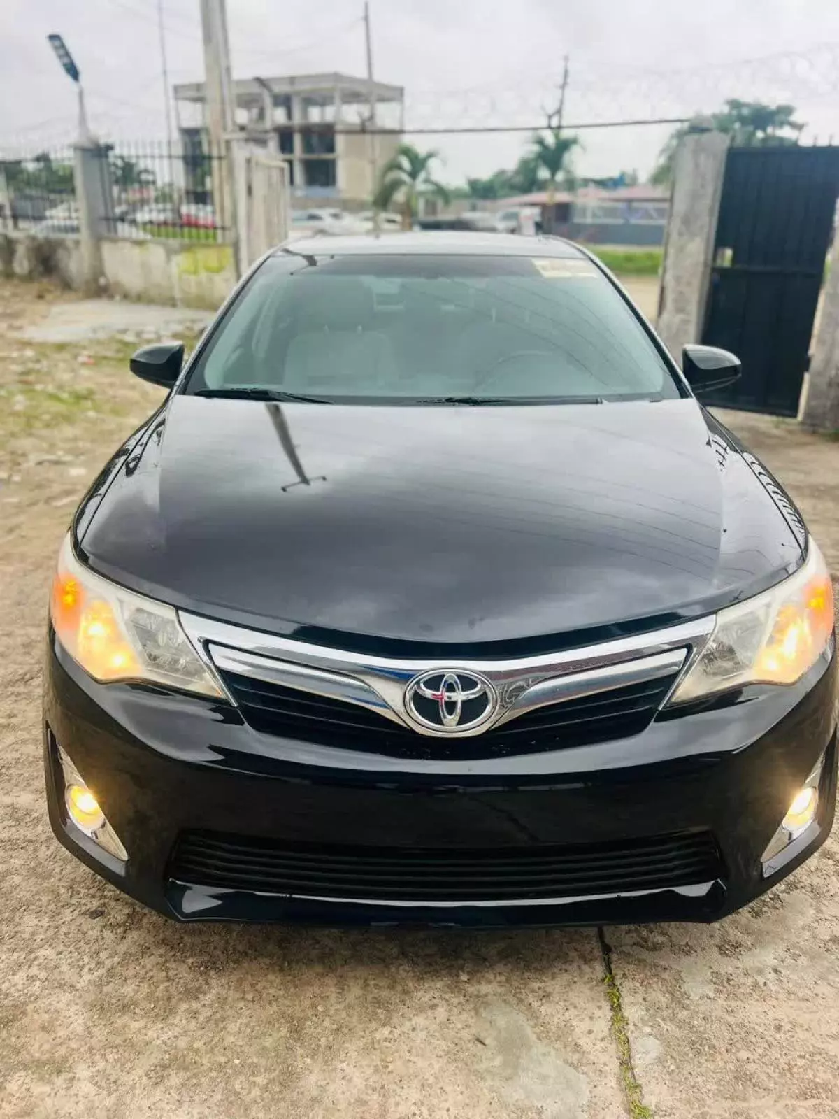 Toyota Camry   - 2012