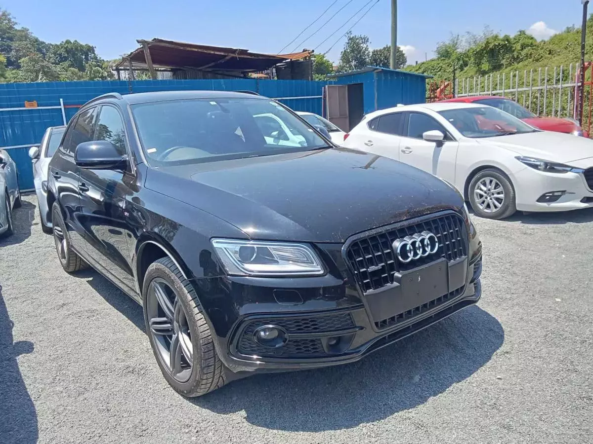 Audi Q5   - 2017