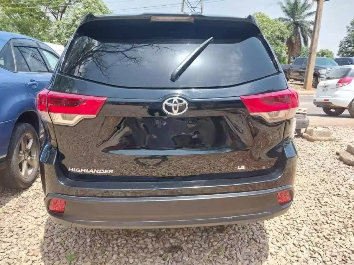 Toyota Highlander - 2019