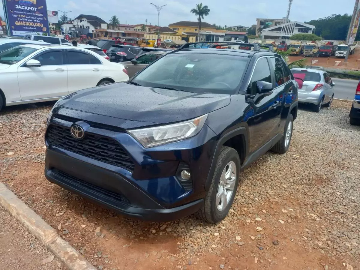 Toyota RAV 4   - 2020