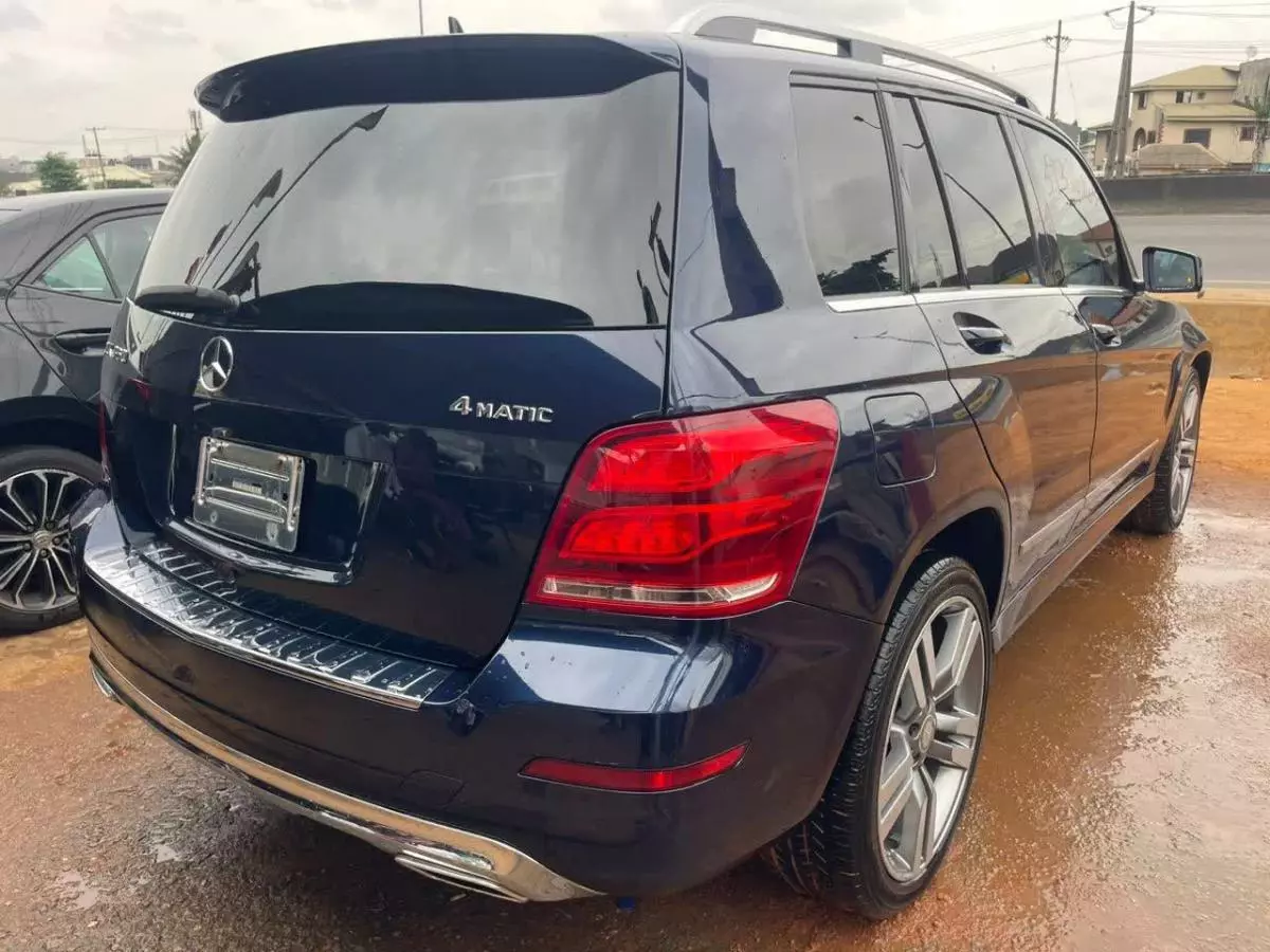 Mercedes-Benz GLK 350   - 2015