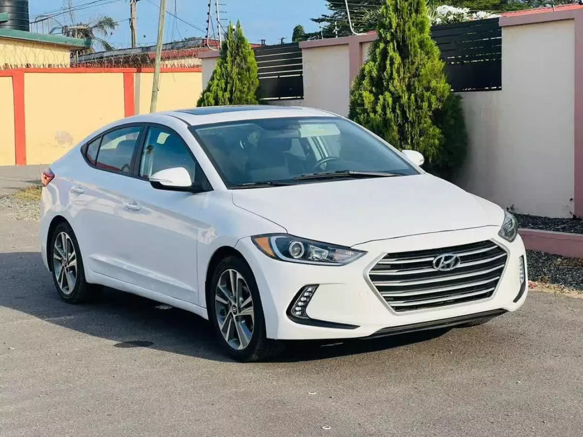 Hyundai Elantra   - 2017