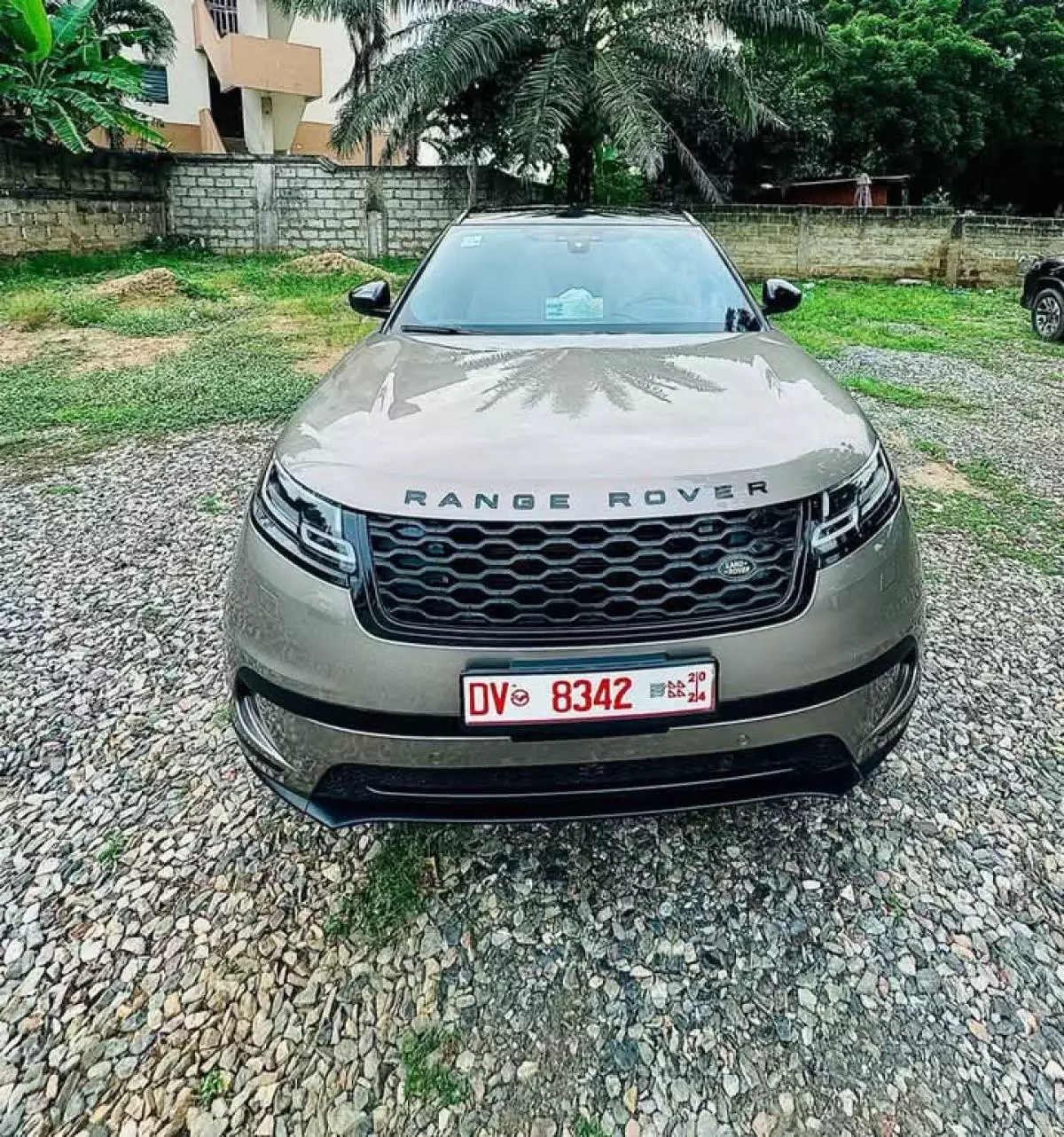 Land Rover Range Rover Velar   - 2023