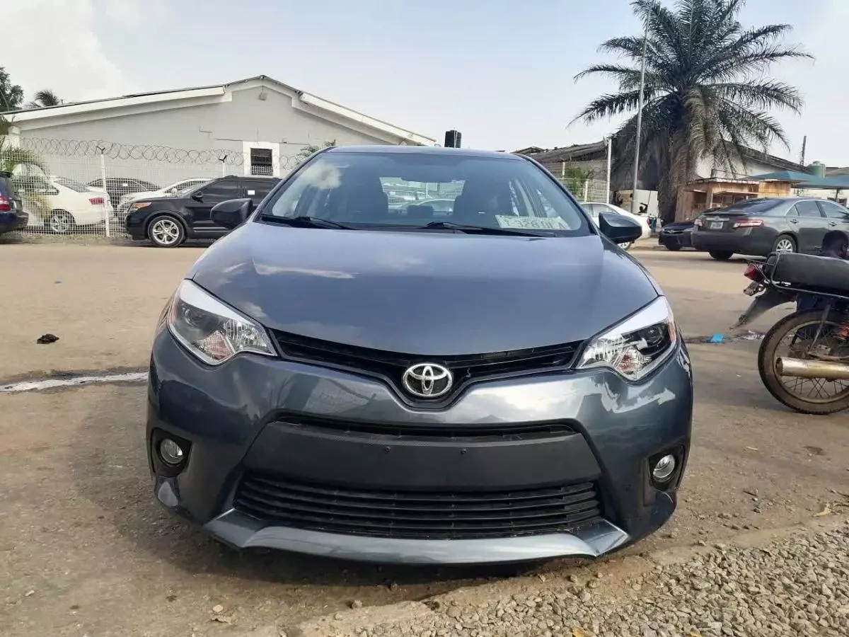 Toyota Corolla   - 2014