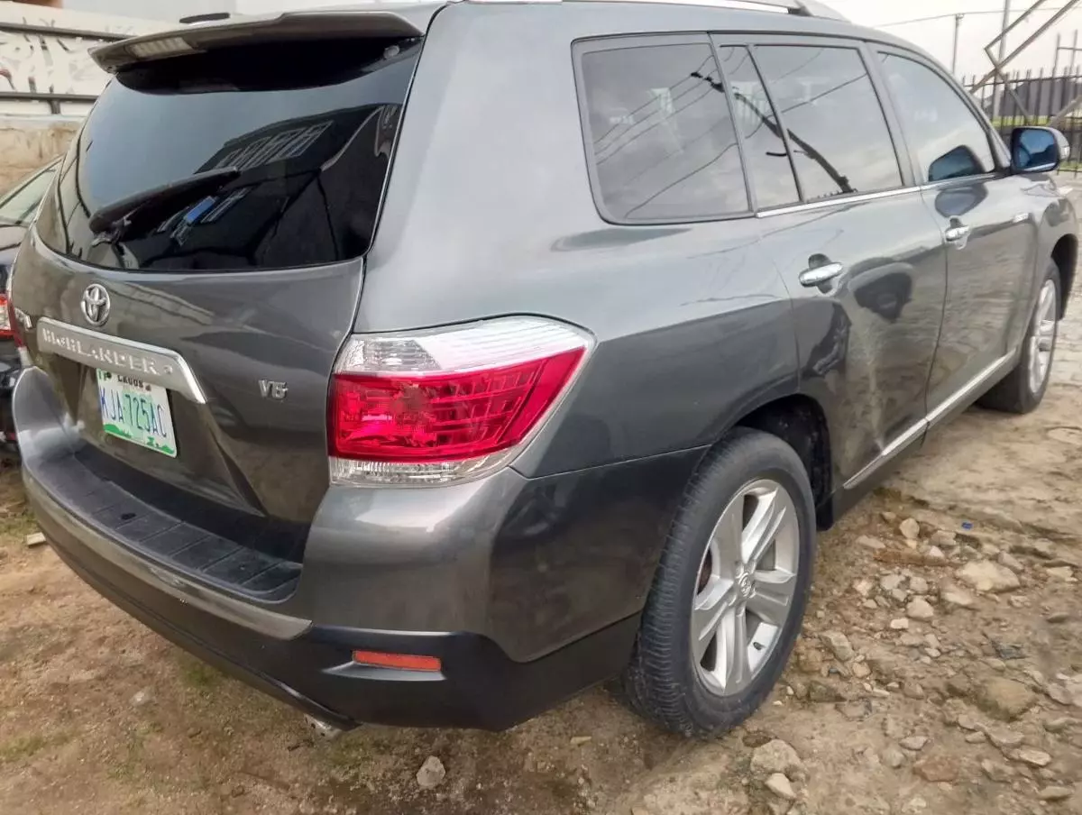 Toyota Highlander   - 2008