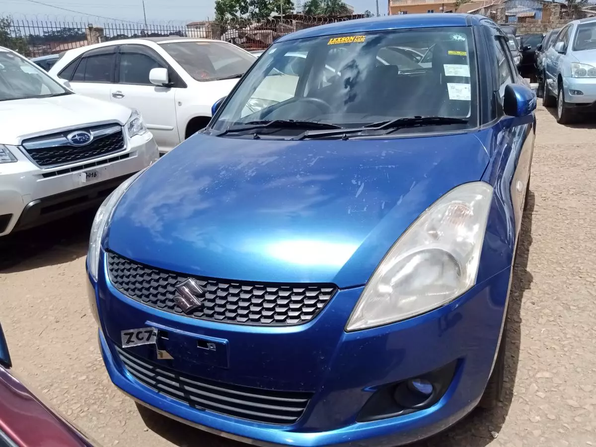 SUZUKI Swift   - 2011