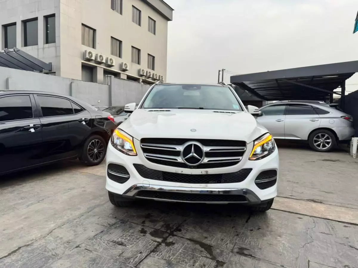 Mercedes-Benz GLE 350   - 2016