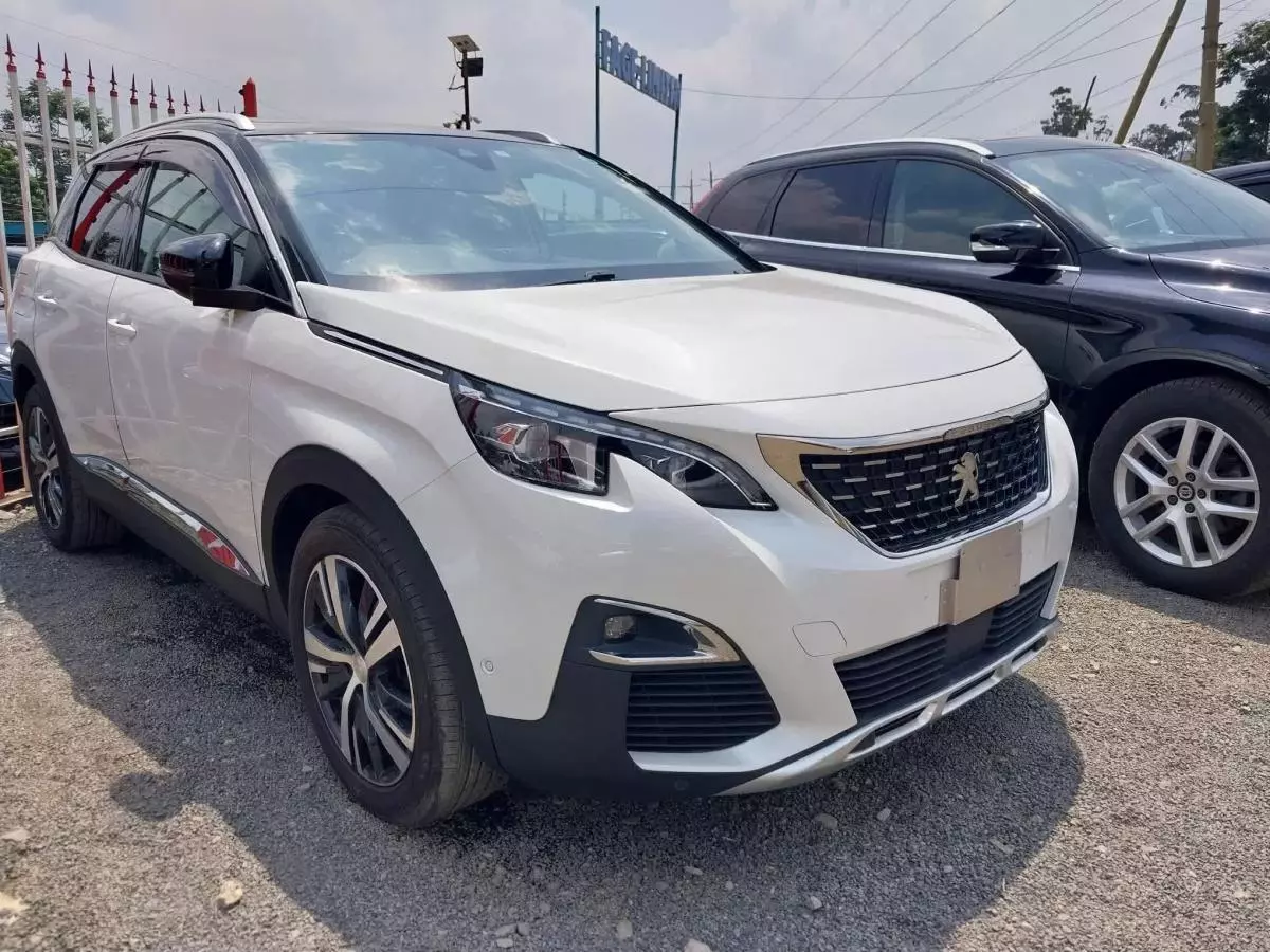 Peugeot 3008   - 2017